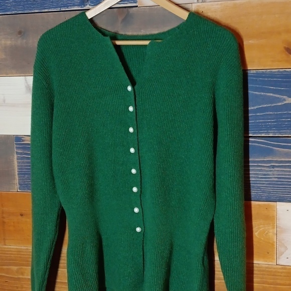 Made with Love green sweater M - Picture 2 of 7